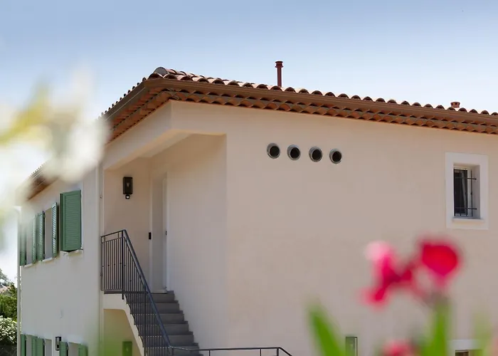Luxurious And Spacious Apartment In The Heart Of The Cote D\'Azur