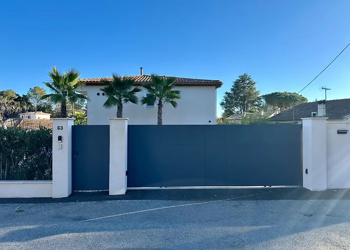 Luxurious And Spacious Apartment In The Heart Of The Cote D\'Azur