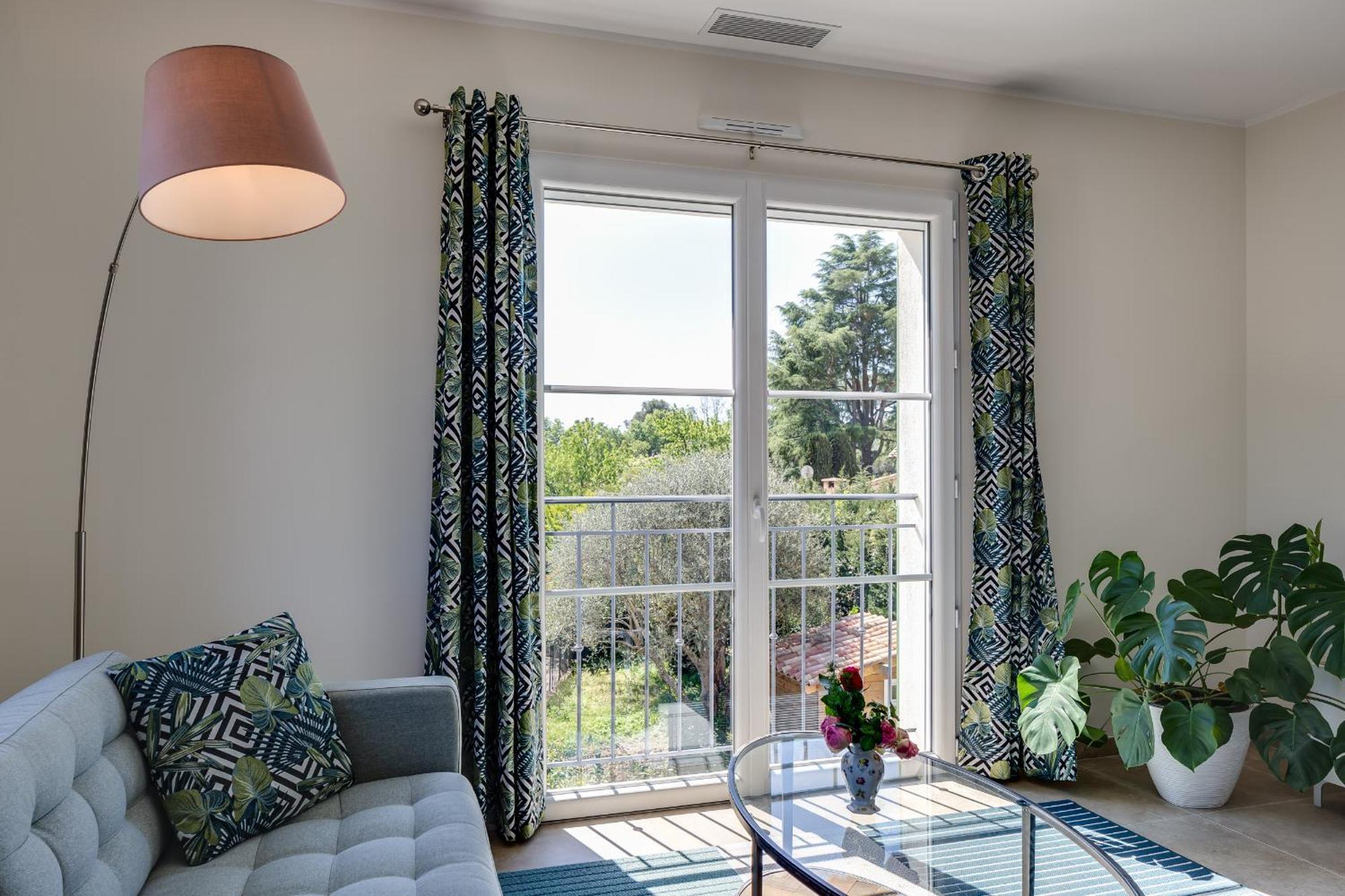 Apartment Luxurious And Spacious In The Heart Of The Cote D'azur Roquefort-les-Pins