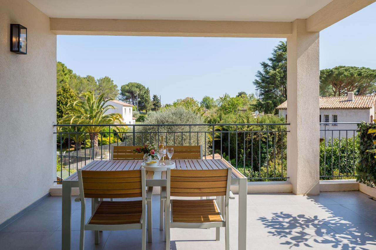 Luxurious And Spacious In The Heart Of The Cote D'azur Roquefort-les-Pins